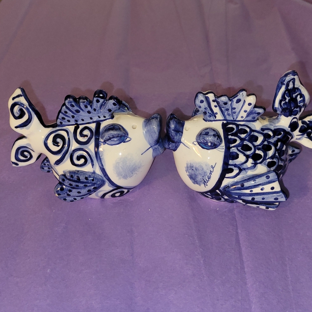 Diane Signed/Hand Painted Blue and White Kissing Fish Salt & Pepper Shakers